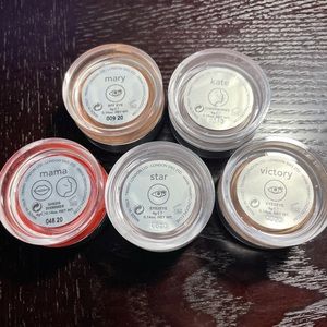Lot of Trinny London face products!